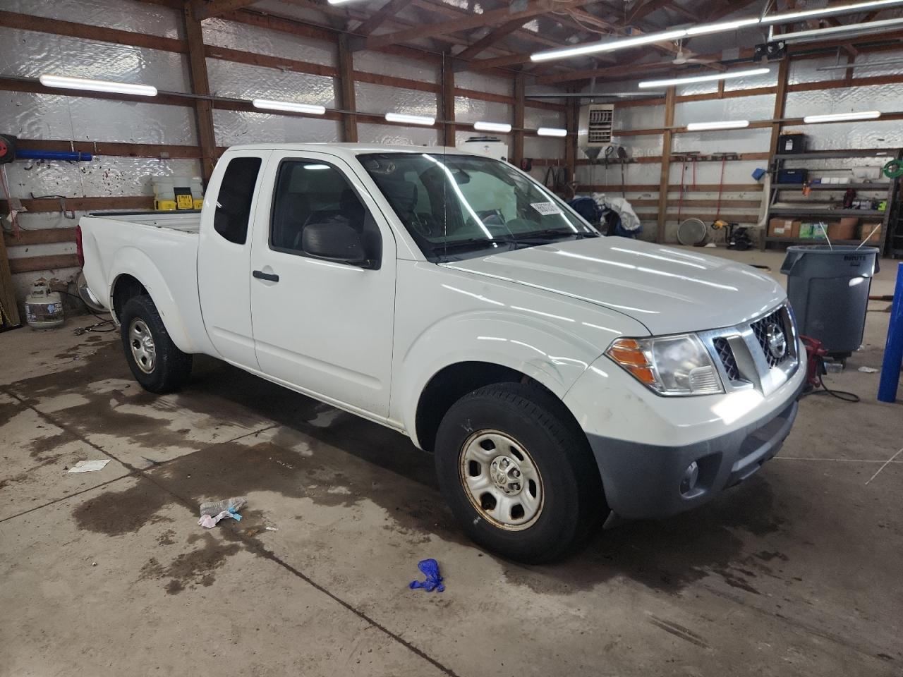 2015 Nissan Frontier S - Фото 4