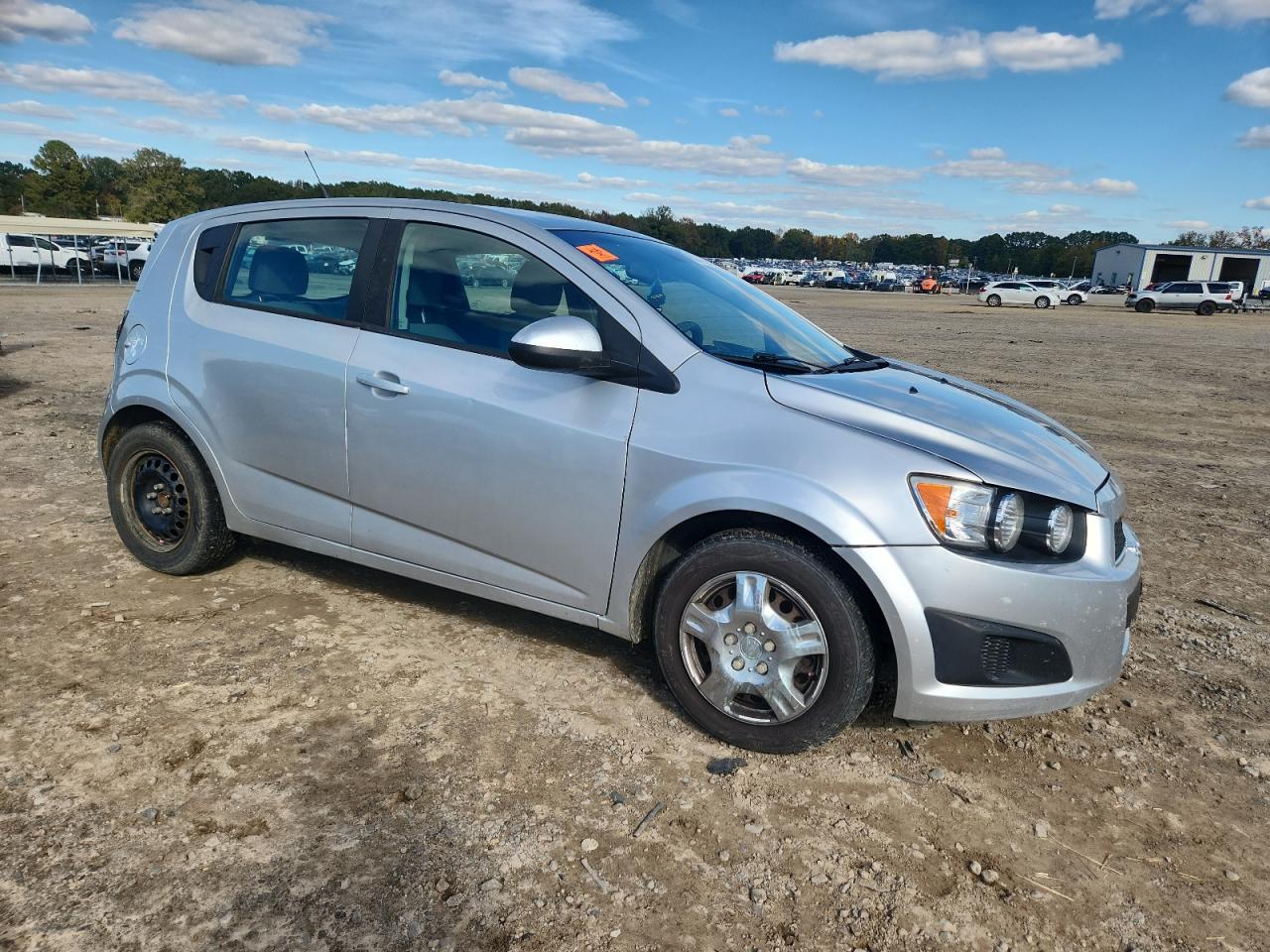 2013 Chevrolet Sonic Ls - Фото 4
