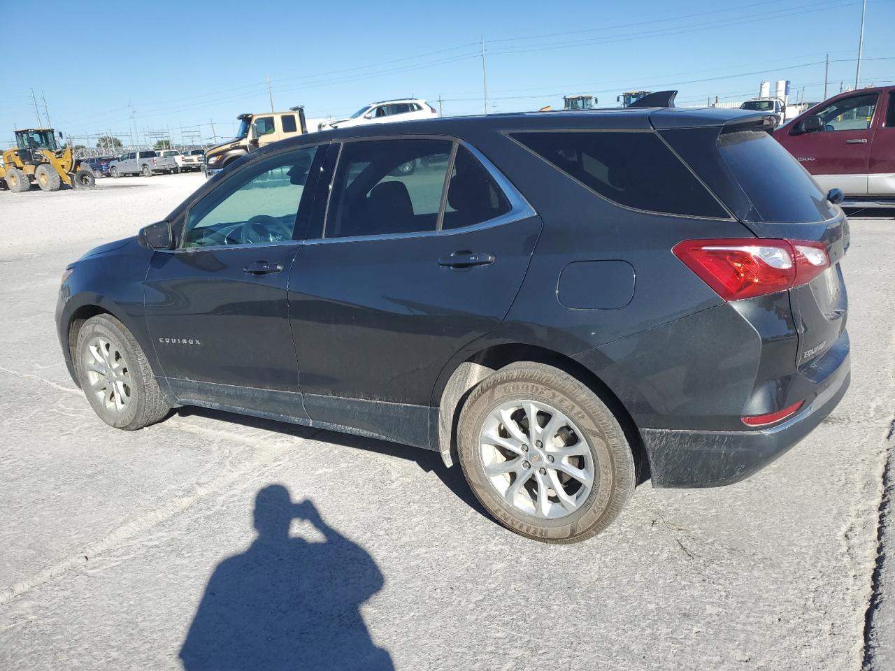 2018 Chevrolet Equinox Lt - Image 2