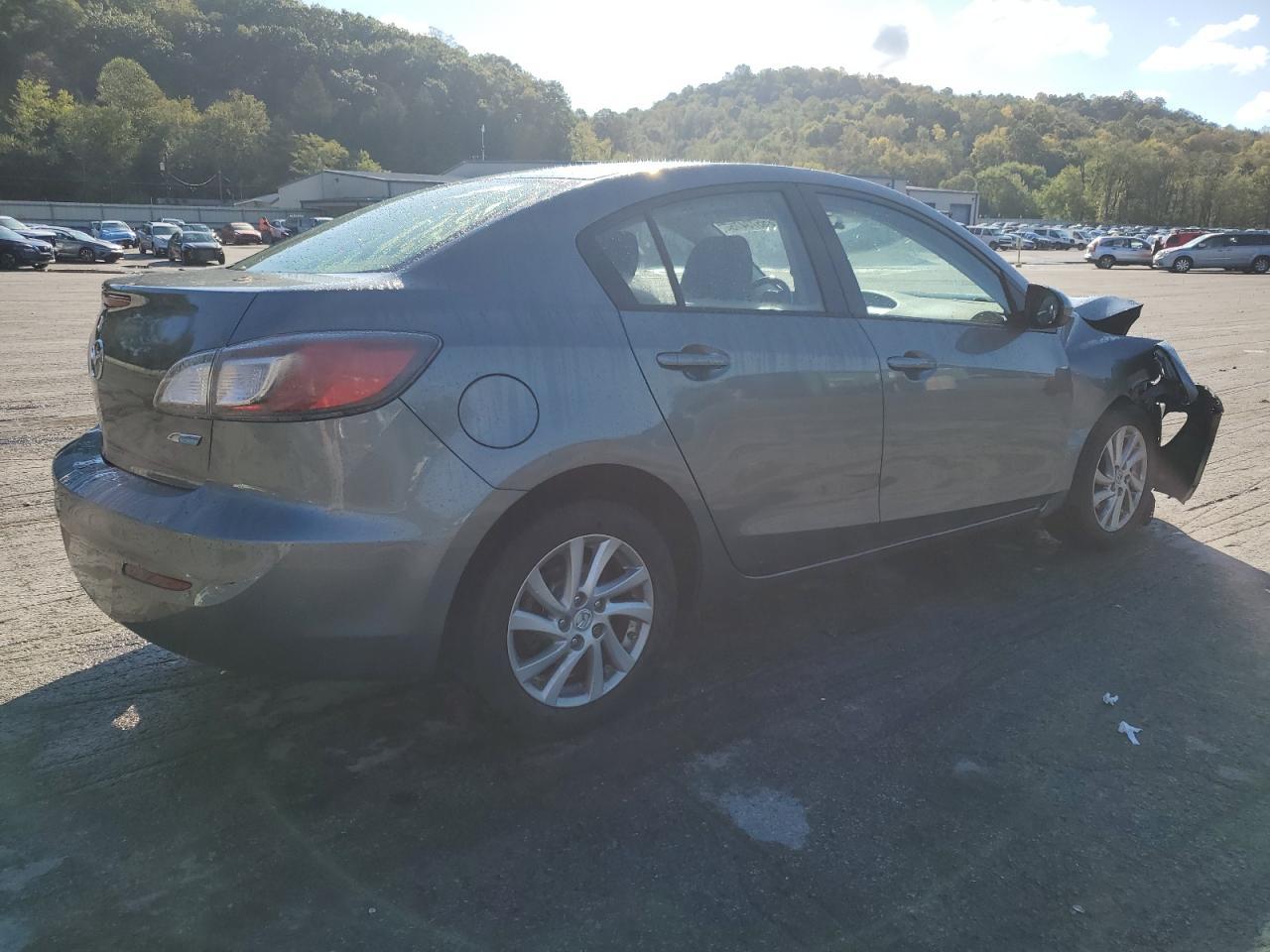 2012 Mazda 3 I - Image 3