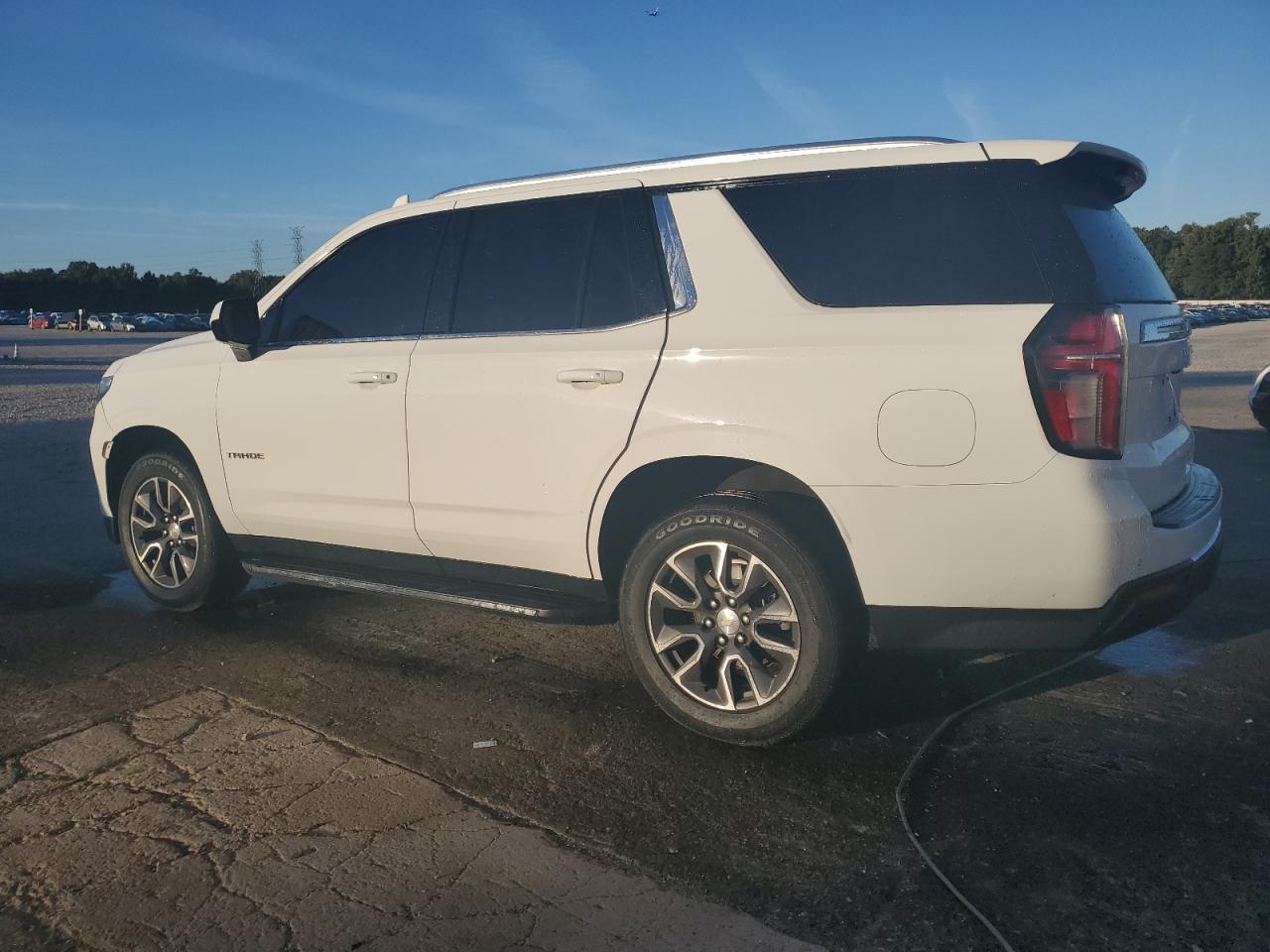 2021 Chevrolet Tahoe C1500 Ls - Фото 2