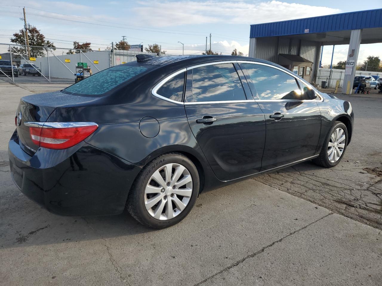 2016 Buick Verano - Фото 3