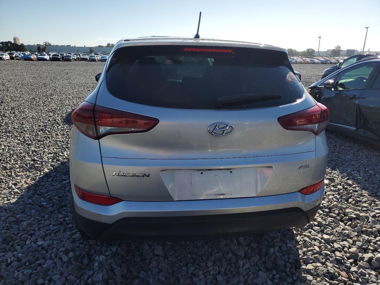 2018 Hyundai Tucson Se - Фото 6