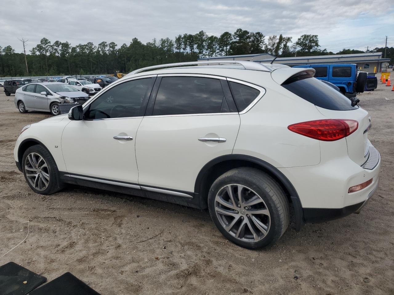 2016 Infiniti Qx50 - Image 2
