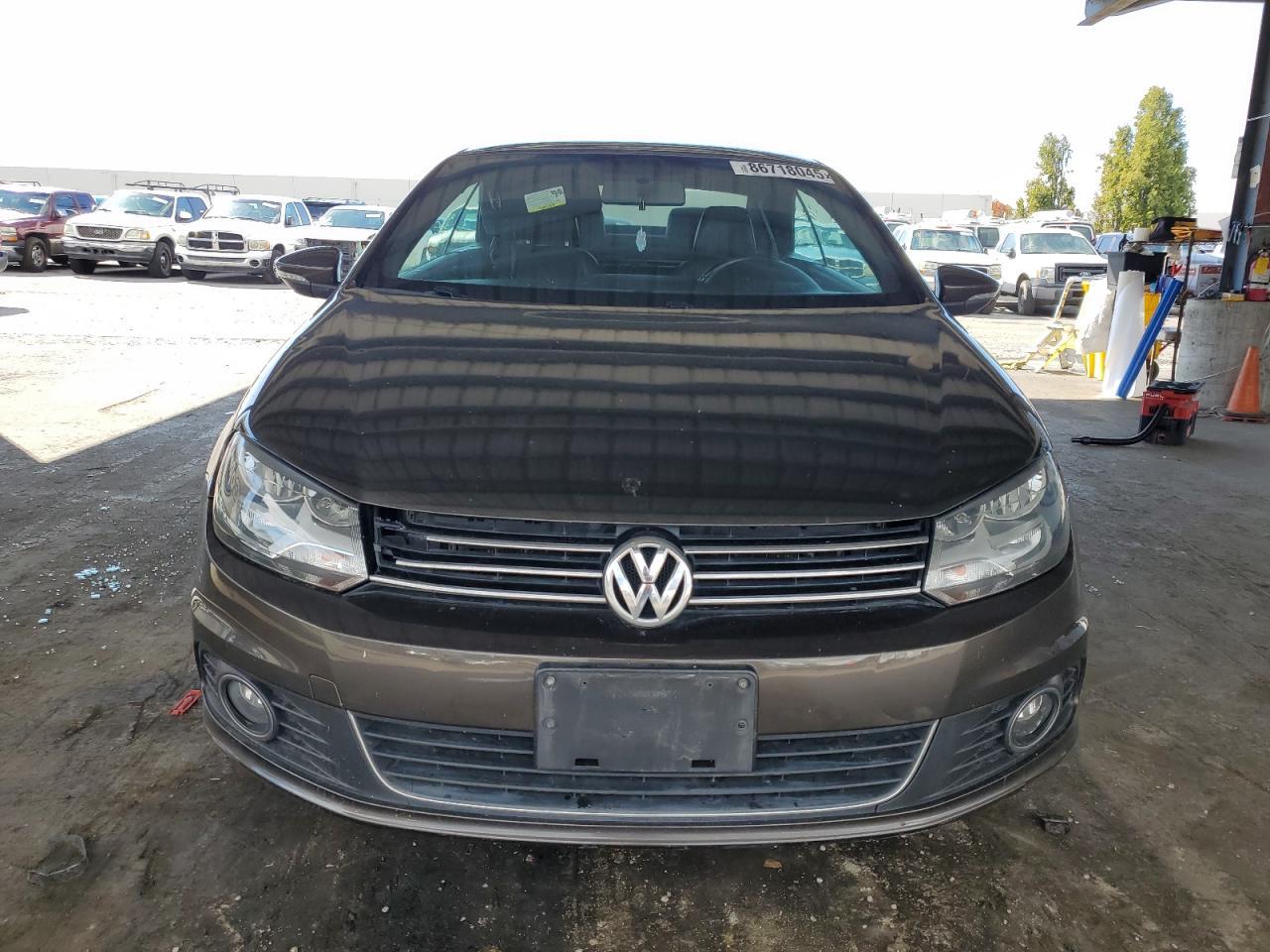 2012 Volkswagen Eos Komfort - Image 5