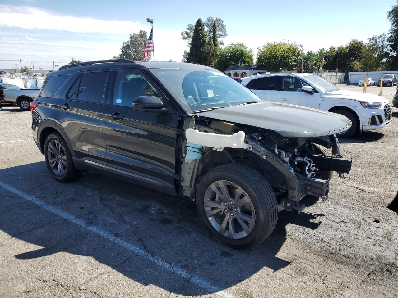 2023 Ford Explorer Xlt - Фото 4