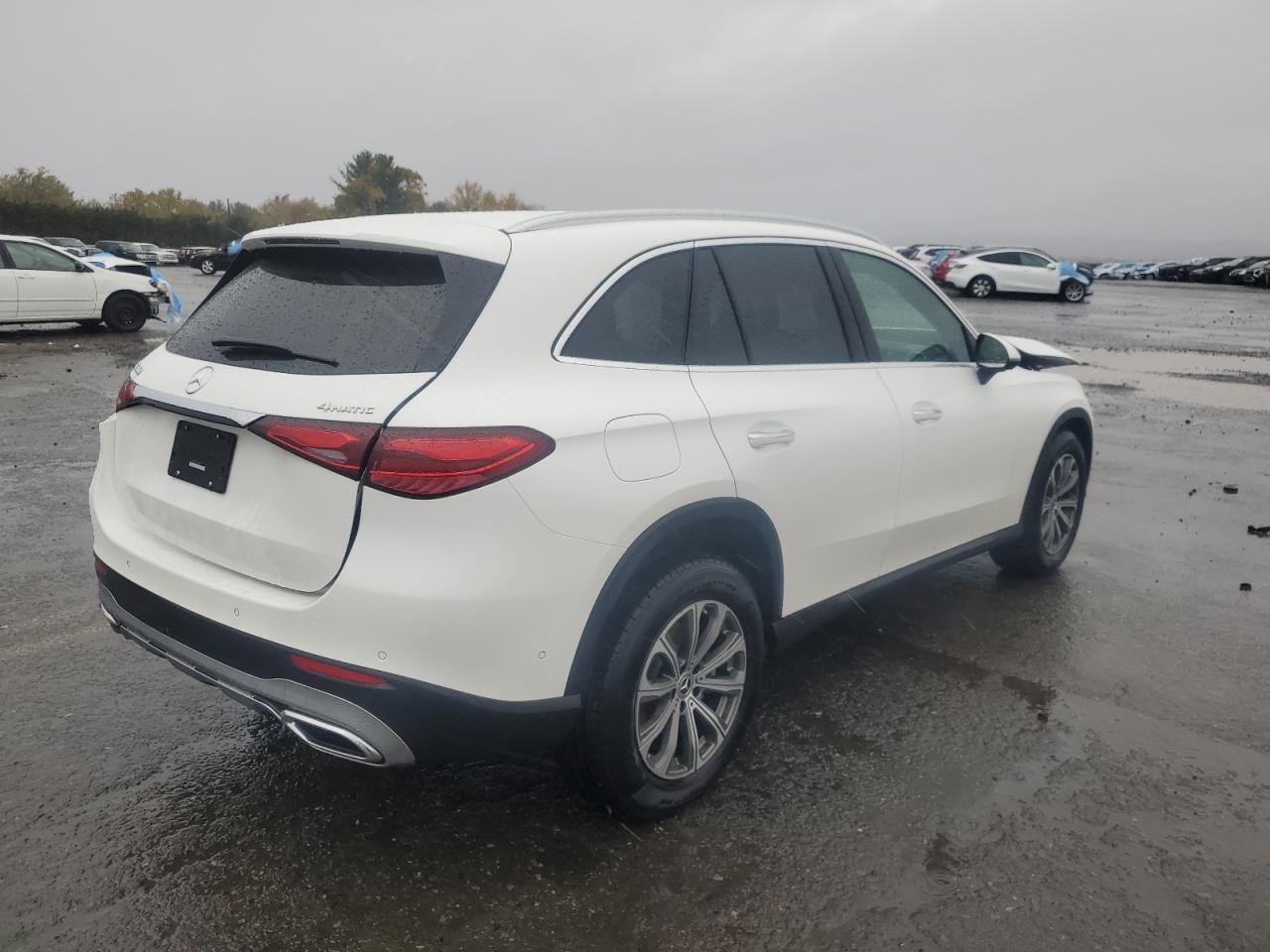 2025 Mercedes-Benz Glc 300 4Matic - Image 3