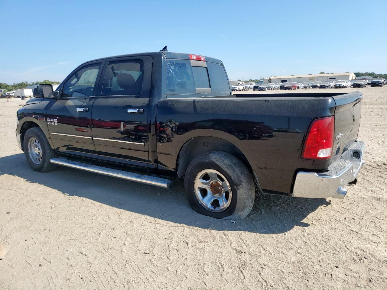 2015 Ram 1500 Slt - Image 2