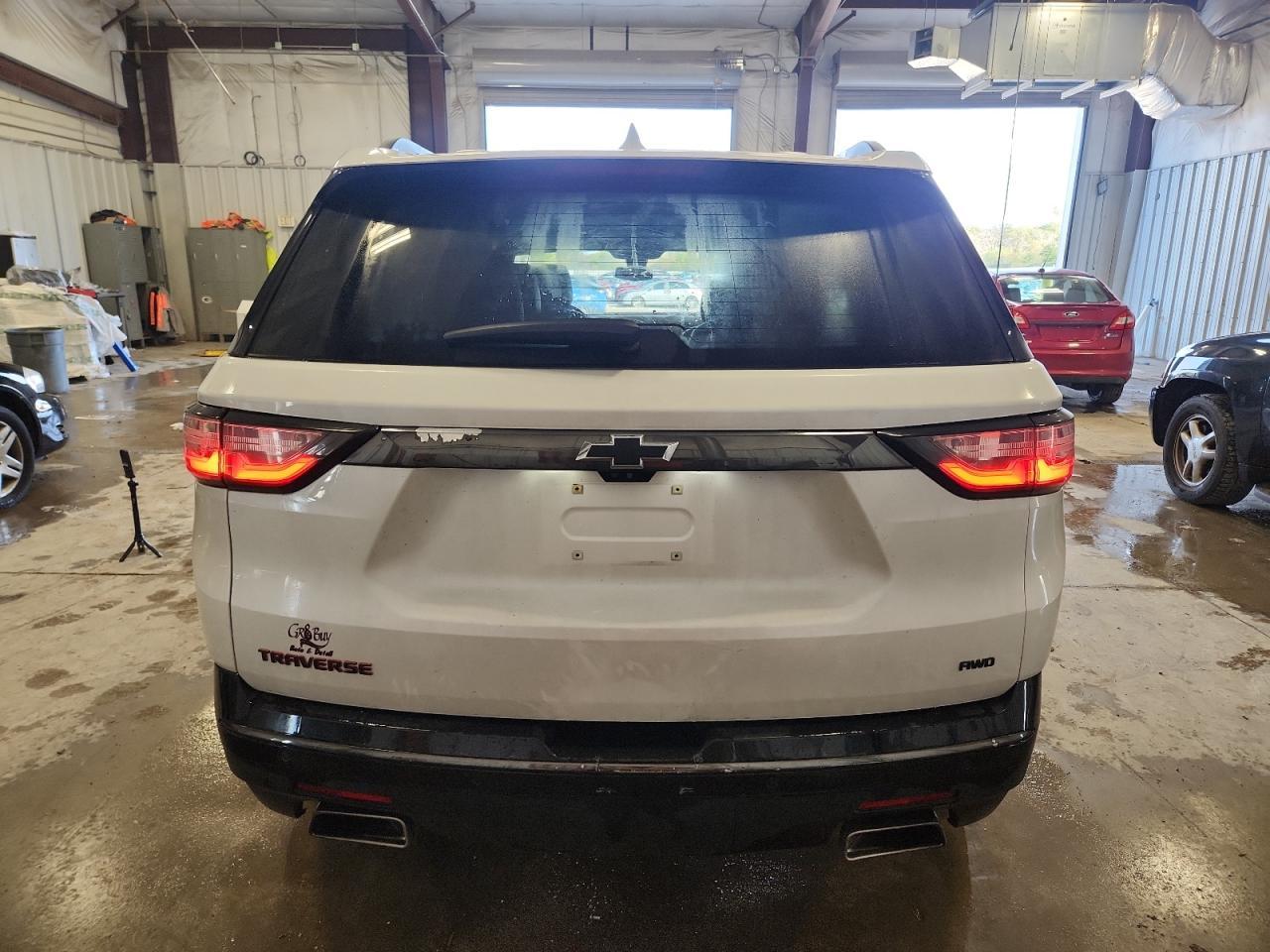 2019 Chevrolet Traverse Premier - Image 6