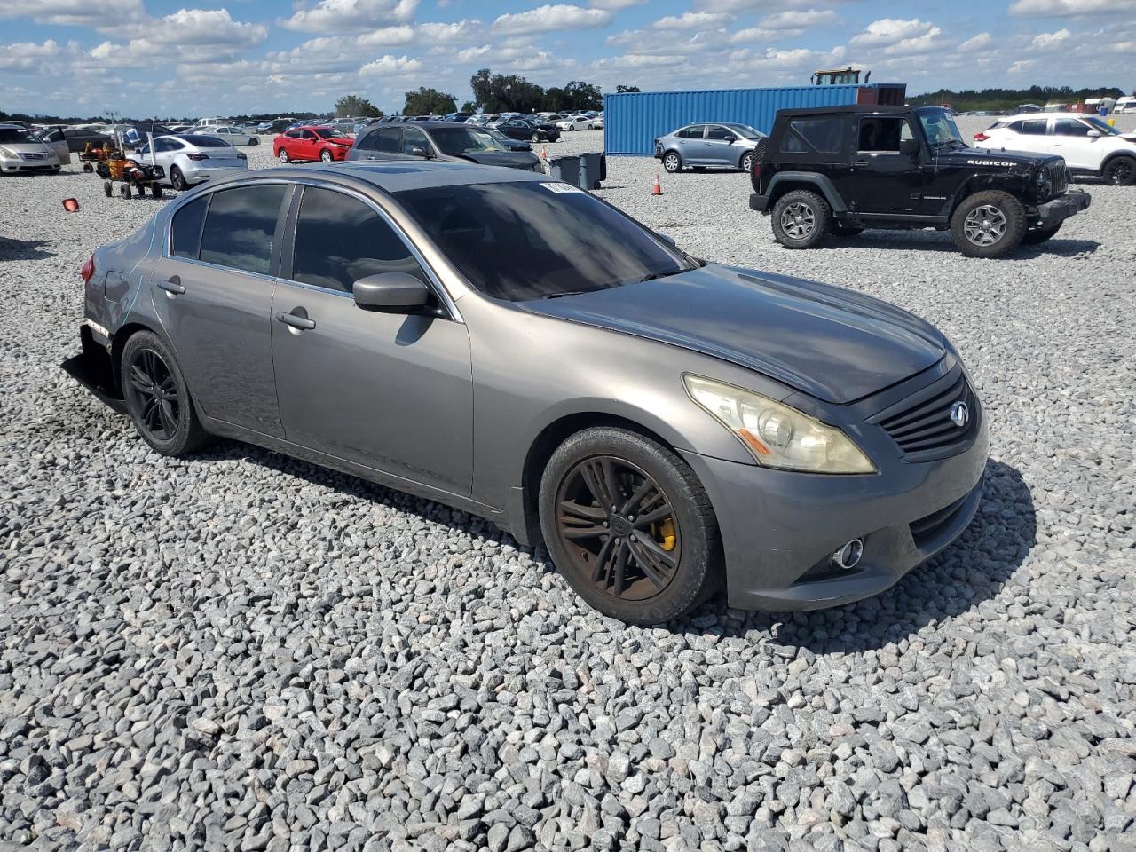 2011 Infiniti G37 Base - Фото 4