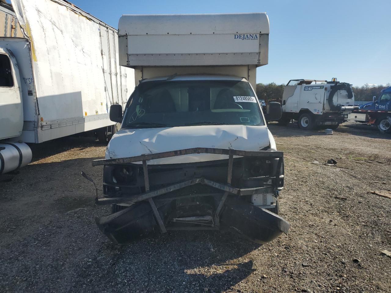 2014 Chev Express G3500 - Image 5