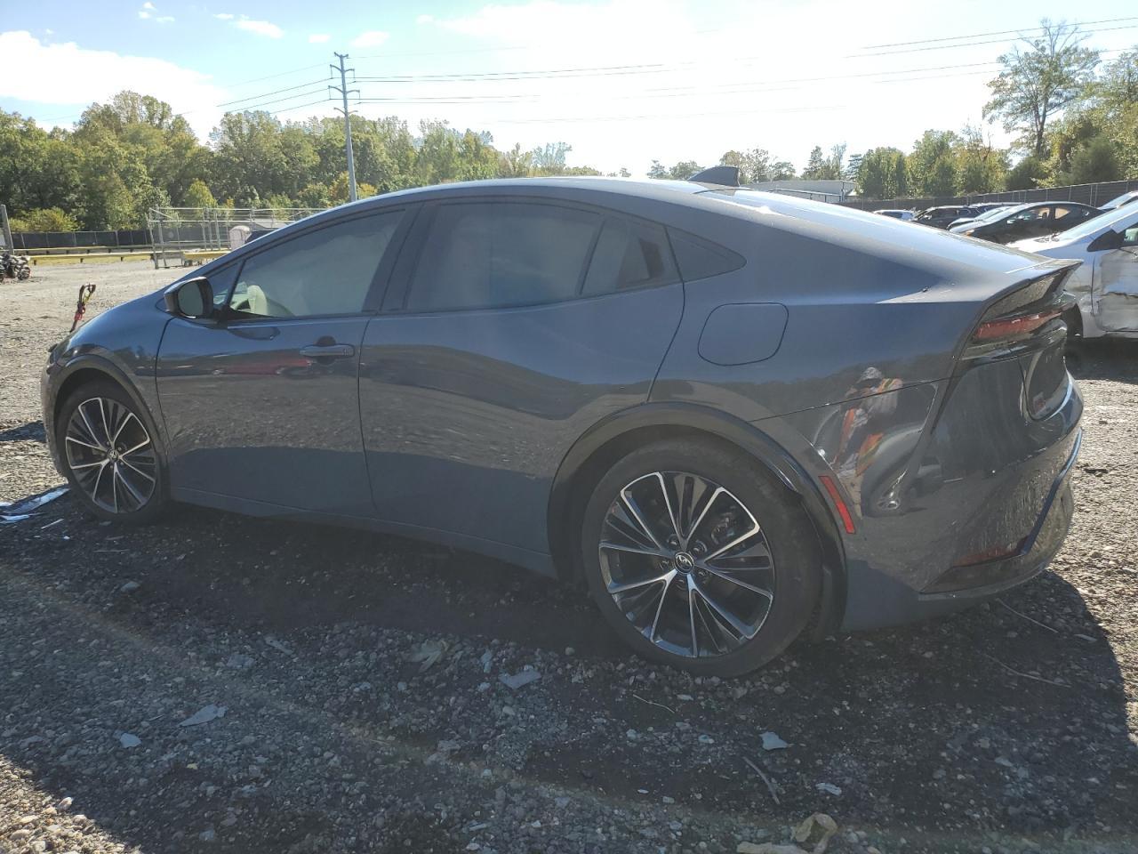 2023 Toyota Prius Le - Фото 2