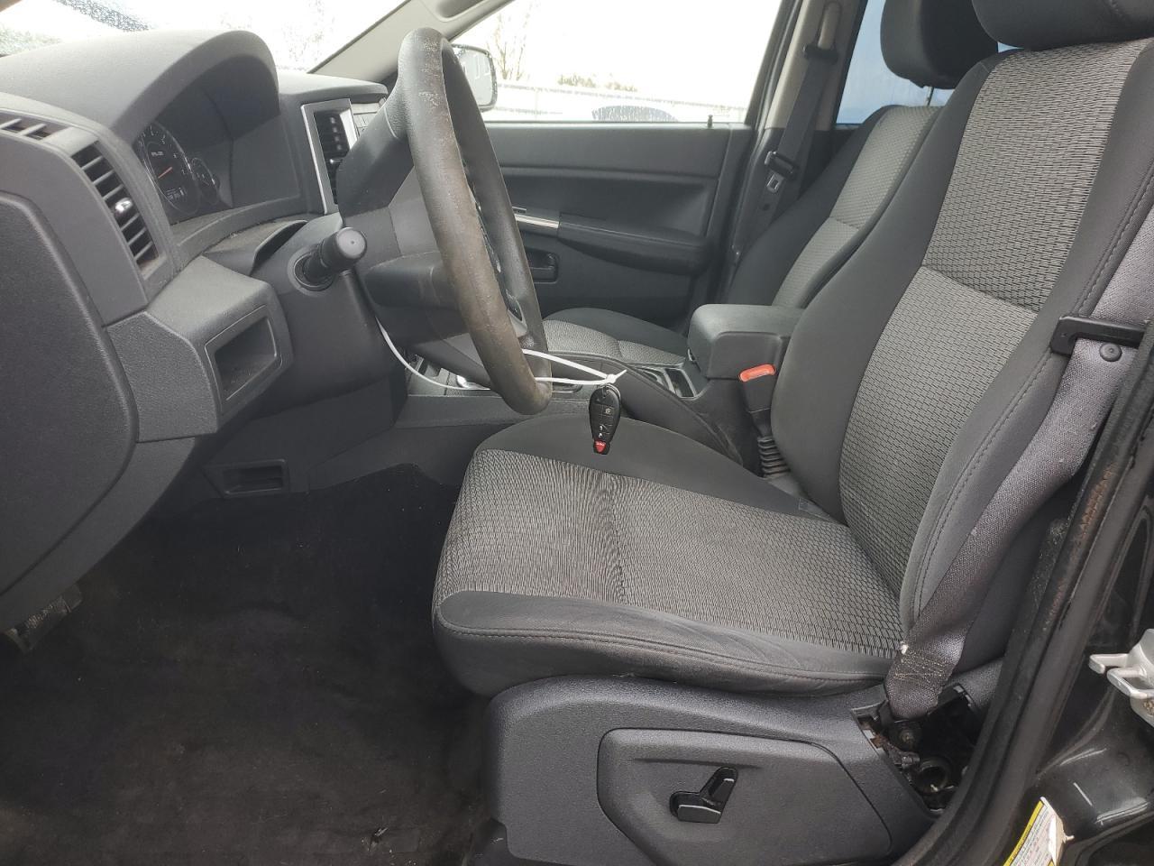 2008 Jeep Grand Cherokee Laredo - Image 7