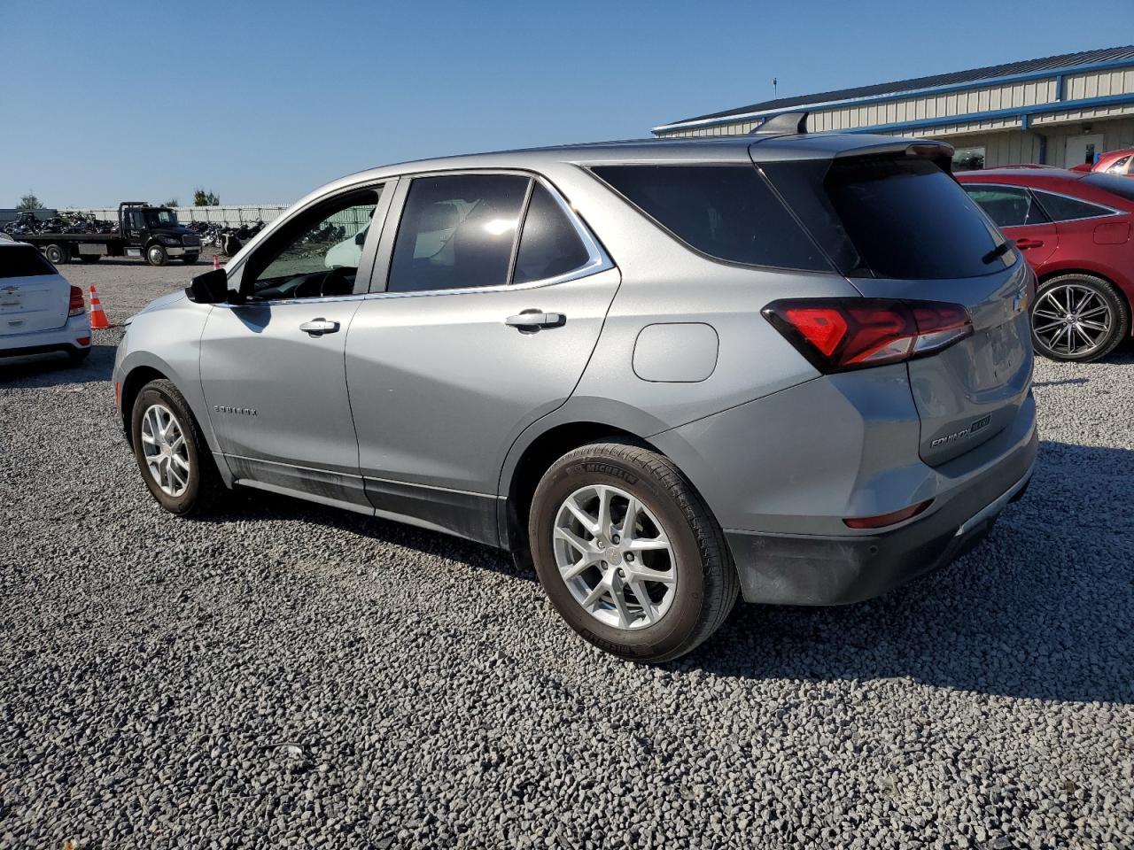 2024 Chevrolet Equinox Lt - Image 2