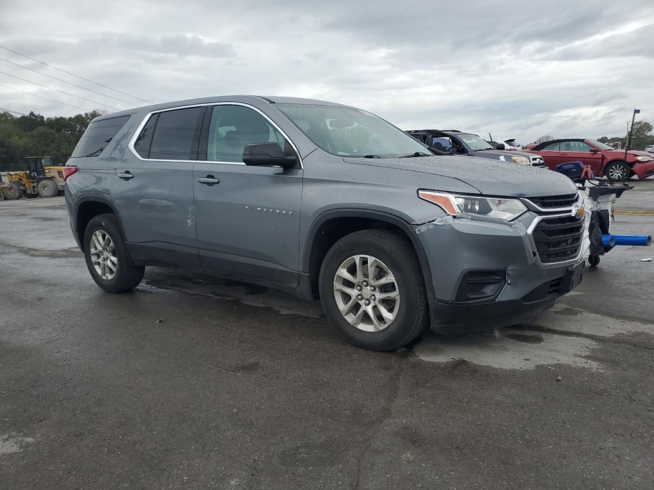 2021 Chevrolet Traverse Ls - Фото 4