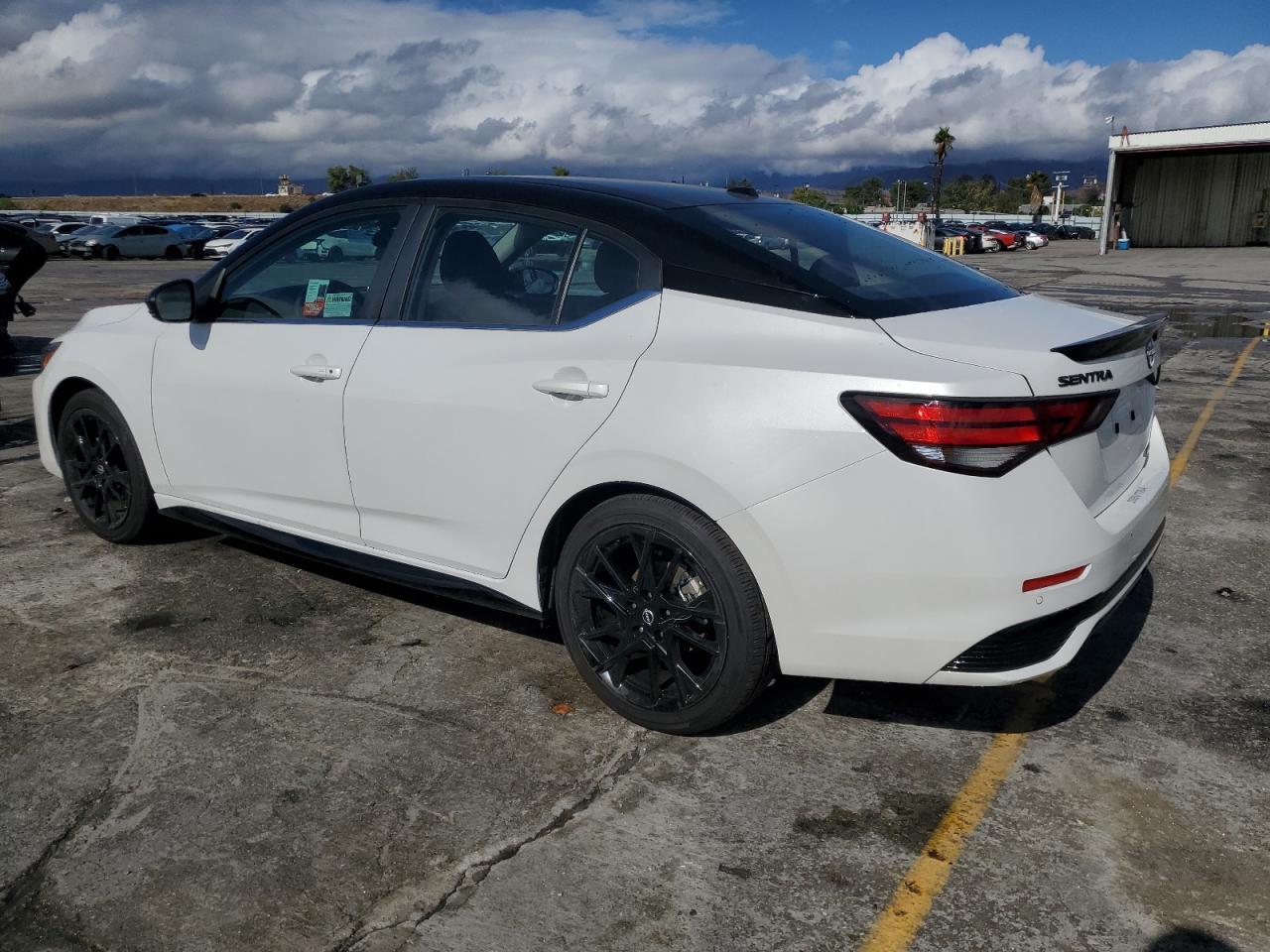 2025 Nissan Sentra Sr - Фото 2