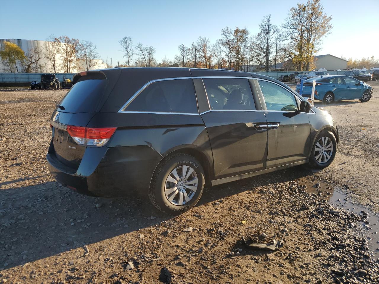 2016 Honda Odyssey Se - Фото 3