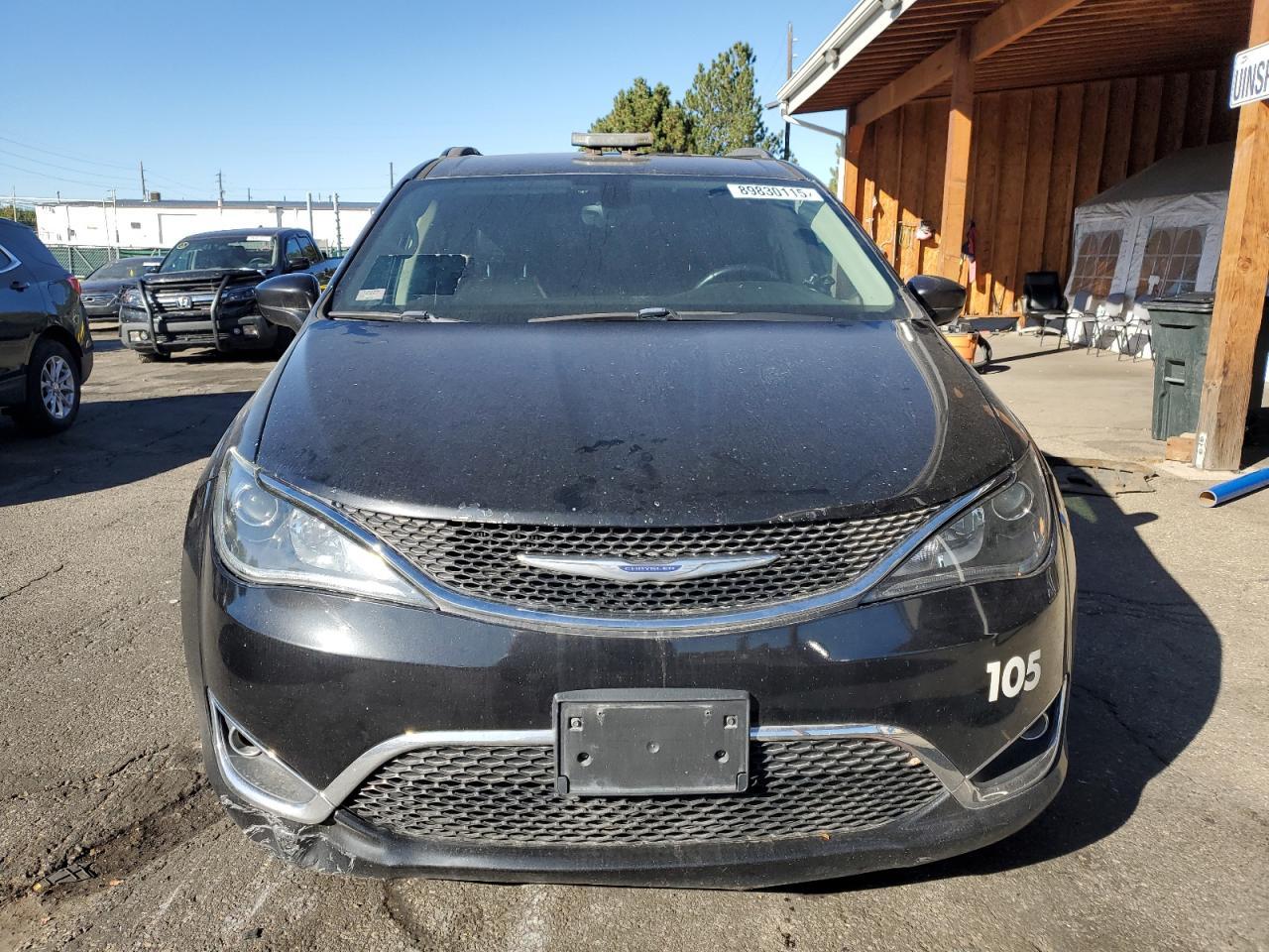 2017 Chrysler Pacifica Touring L - Image 5