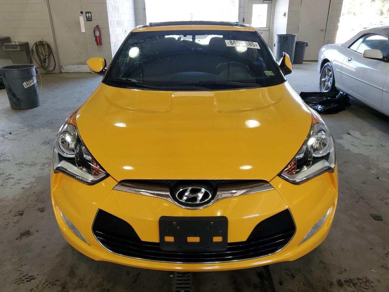 2017 Hyundai Veloster - Фото 5