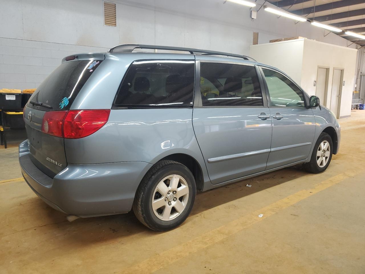 2006 Toyota Sienna Ce - Image 3