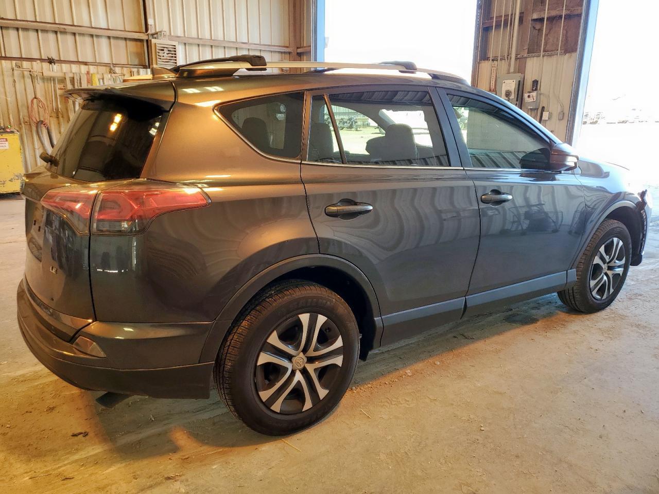 2018 Toyota Rav4 Le - Фото 3