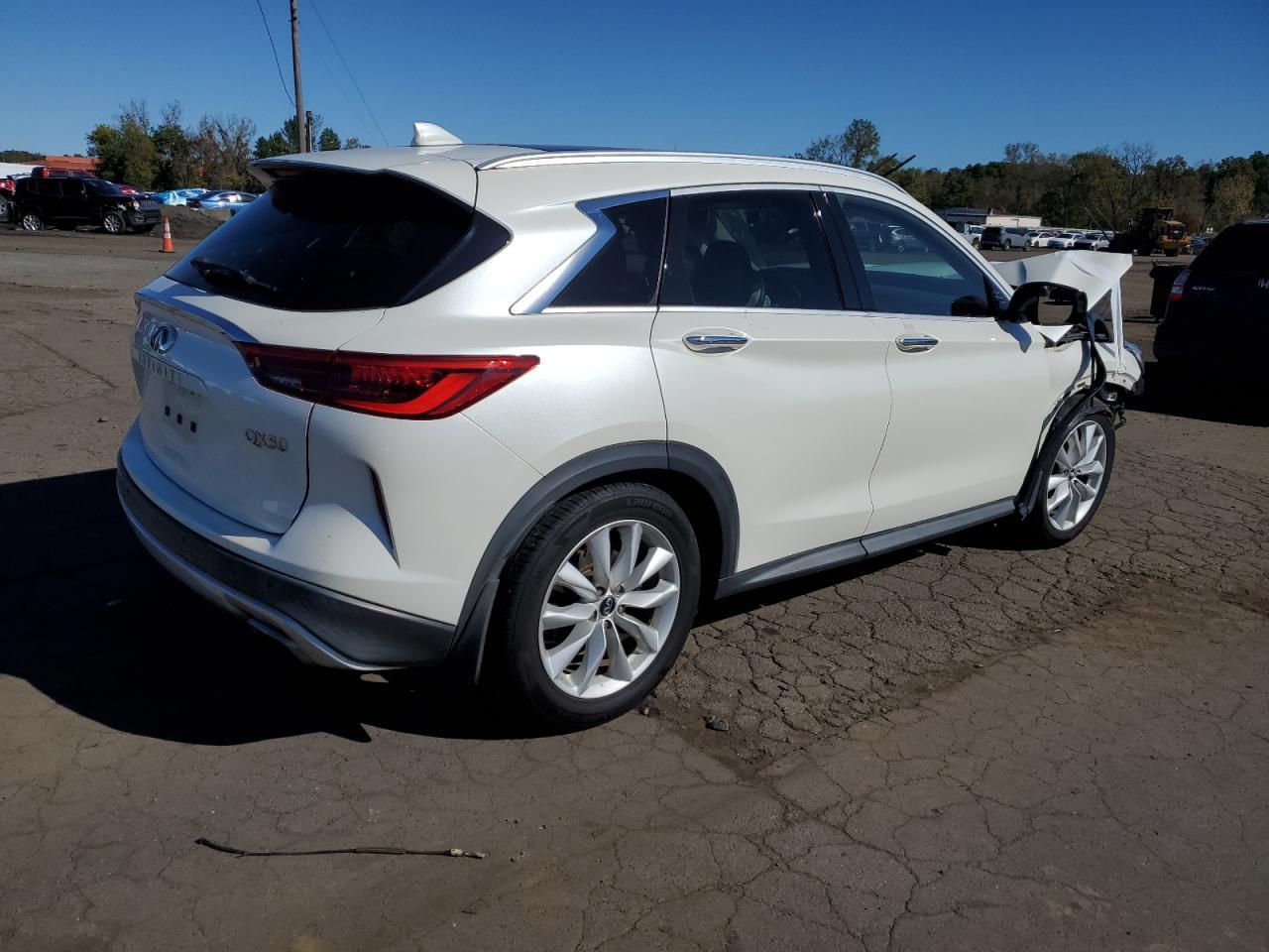 2019 Infiniti Qx50 Essential - Фото 3