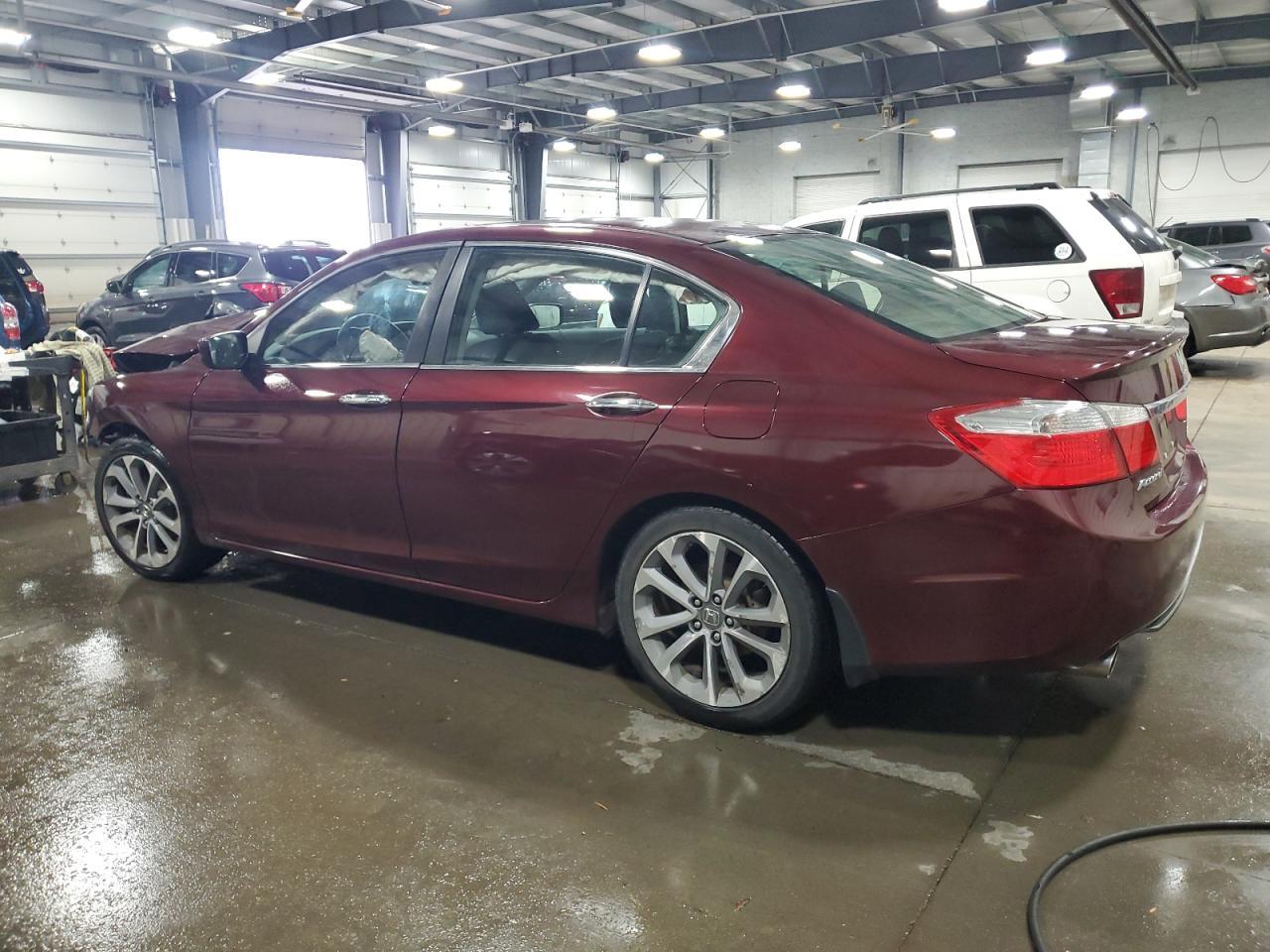 2014 Honda Accord Sport - Image 2