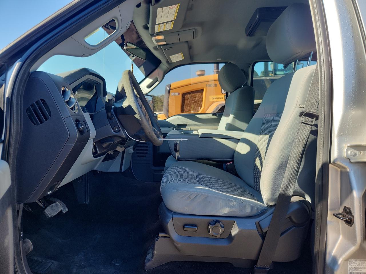2013 Ford F250 Super Duty - Image 7