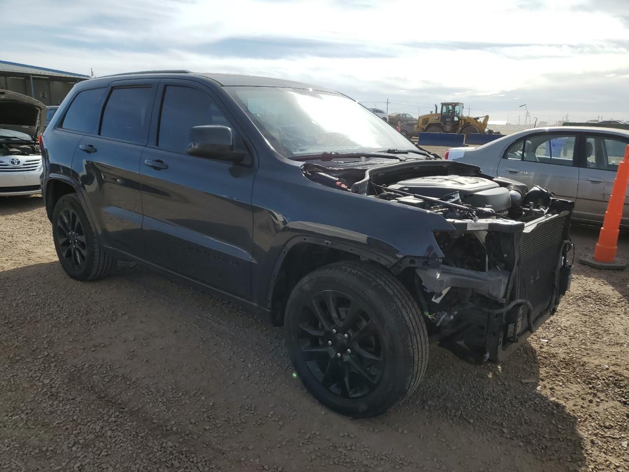 2017 Jeep Grand Cherokee Laredo - Фото 4