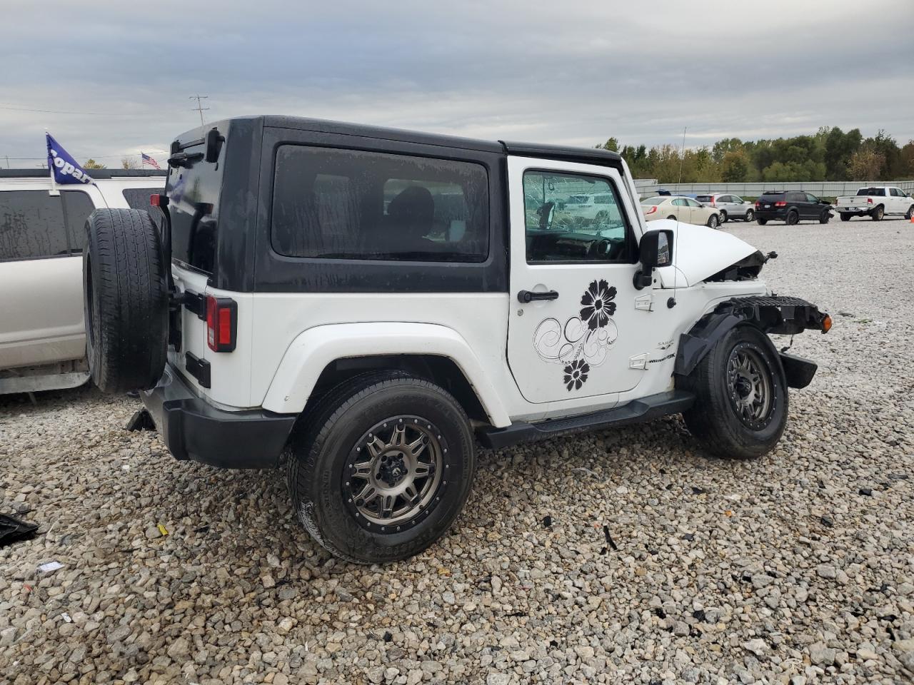 2018 Jeep Wrangler Sahara - Image 3