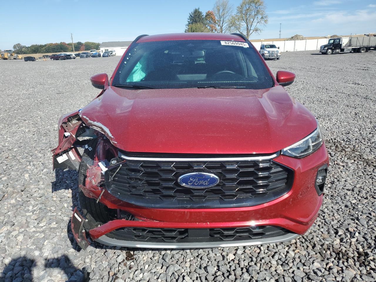 2025 Ford Escape St Line Elite - Image 5