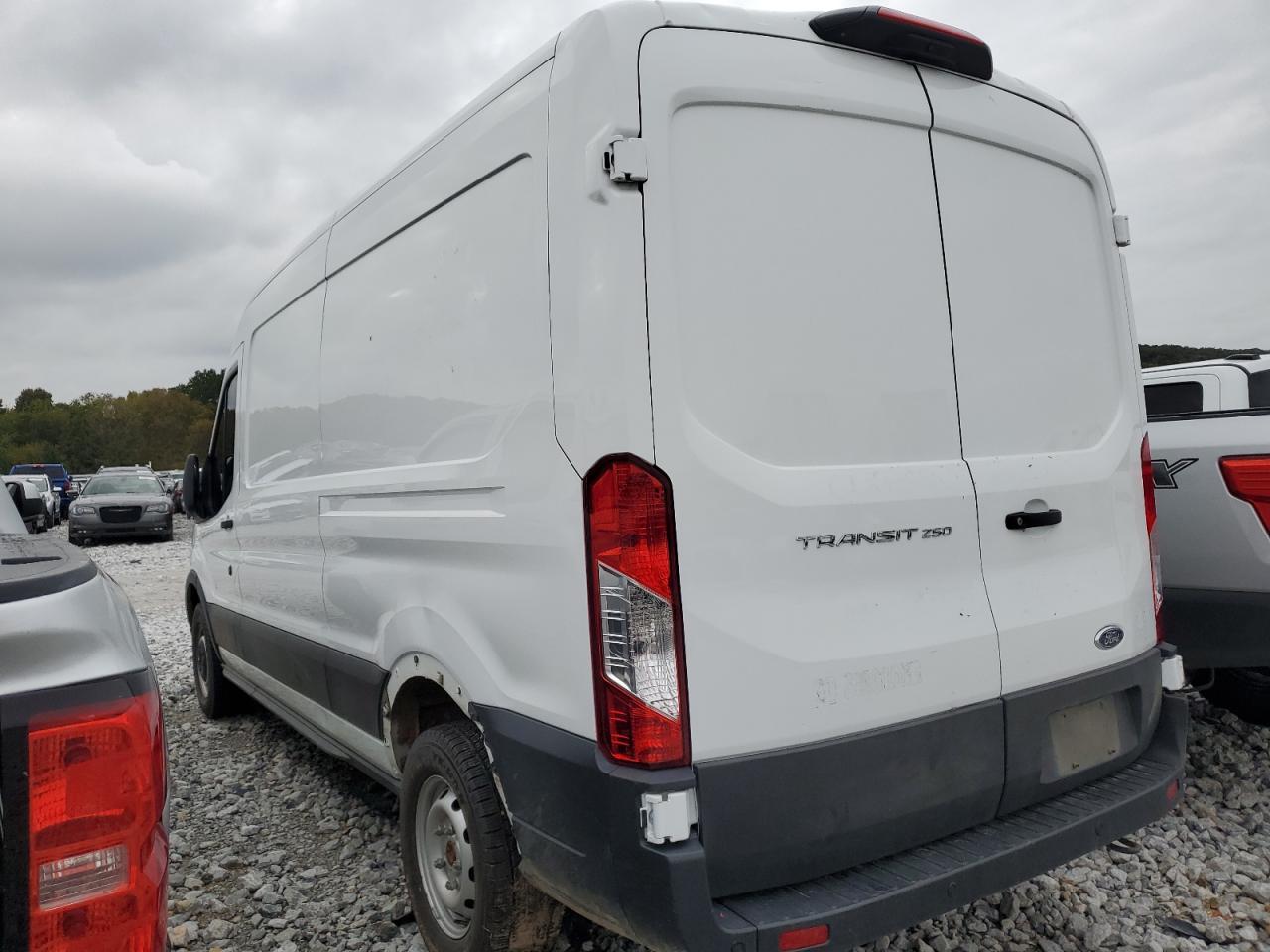 2023 Ford Transit T-250 - Фото 2