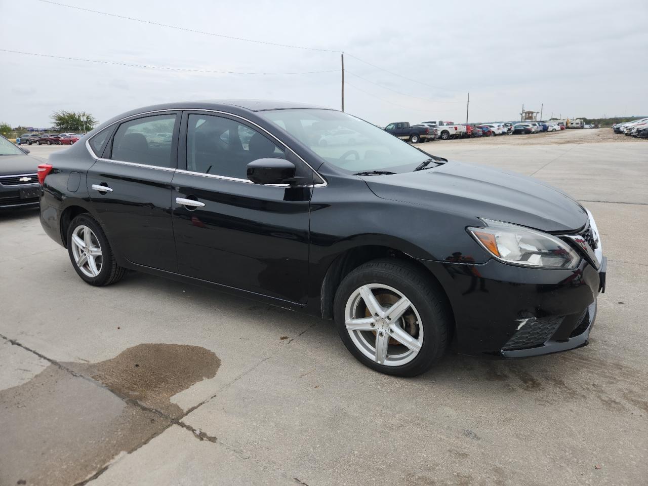 2017 Nissan Sentra S - Фото 4