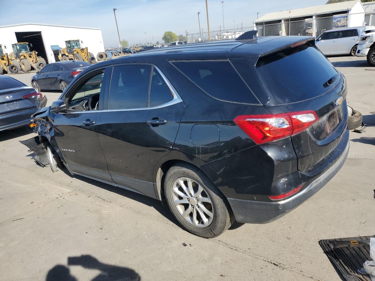 2019 Chevrolet Equinox Lt - Image 2