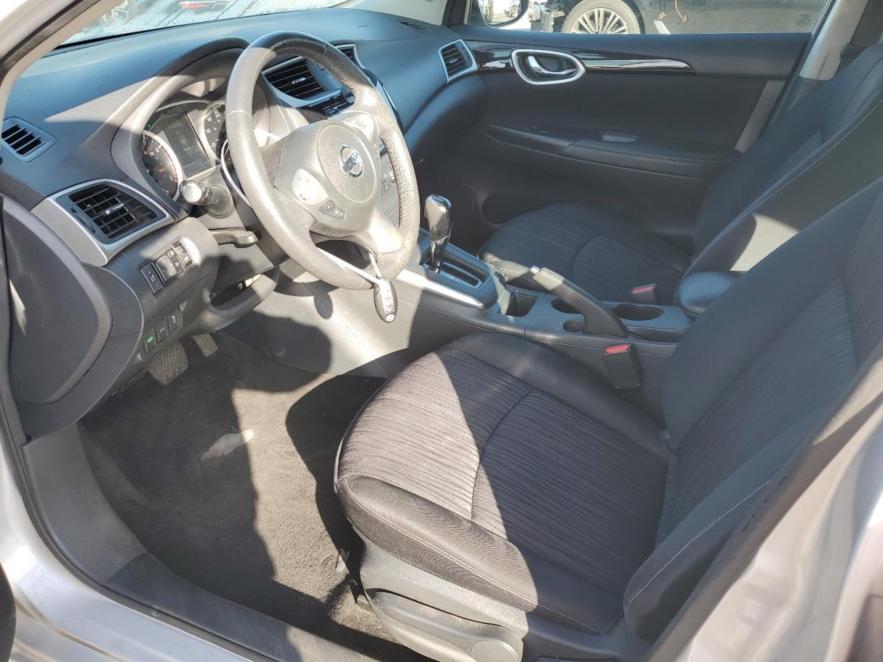 2017 Nissan Sentra S - Image 7