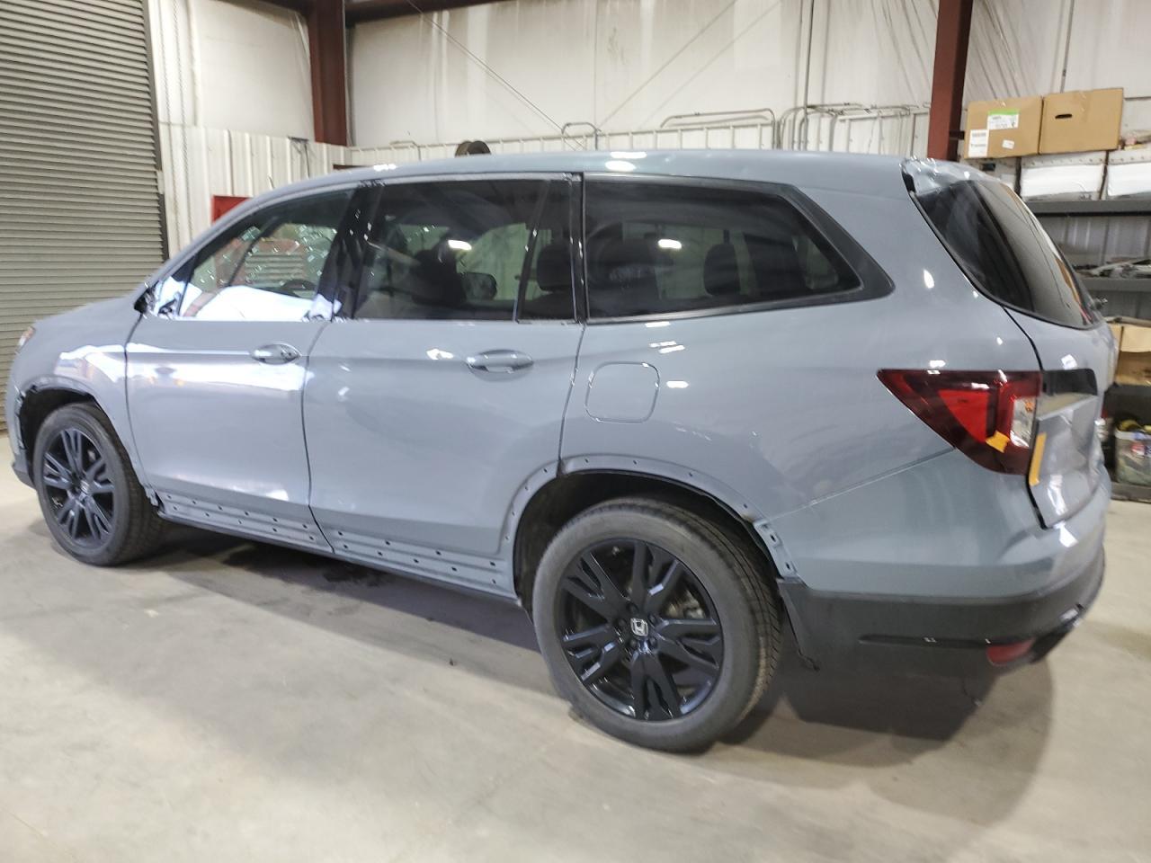 2022 Honda Pilot Black - Image 2