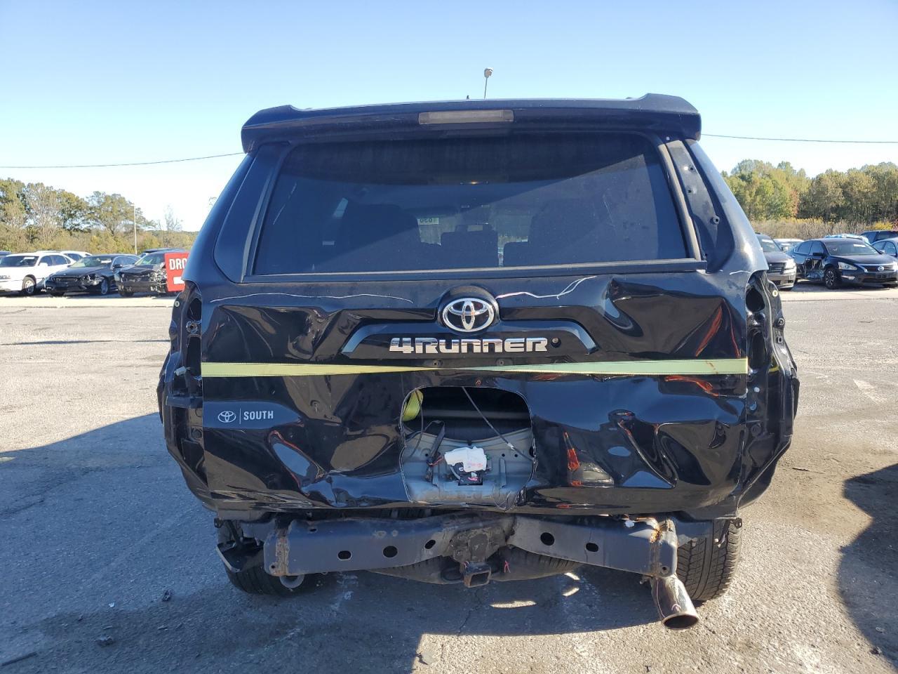 2017 Toyota 4Runner - Image 6