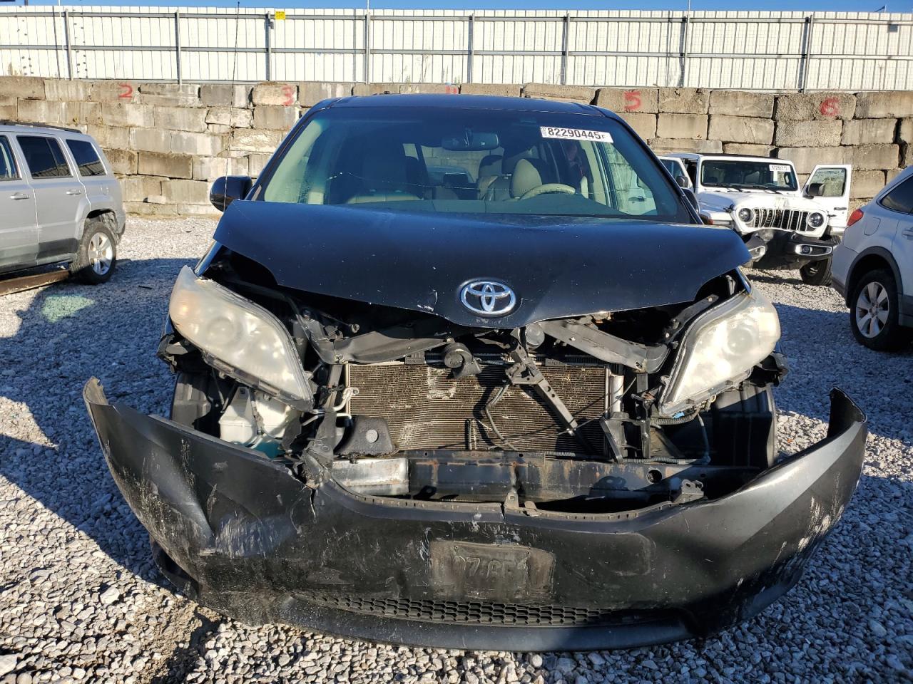 2011 Toyota Sienna Le - Фото 5