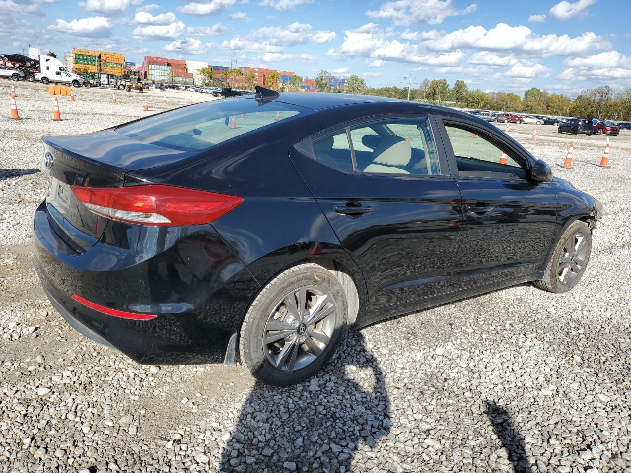 2018 Hyundai Elantra Sel - Фото 3