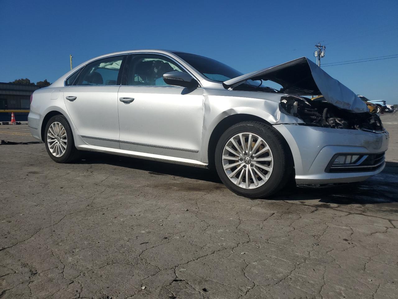 2016 Volkswagen Passat Se - Image 4