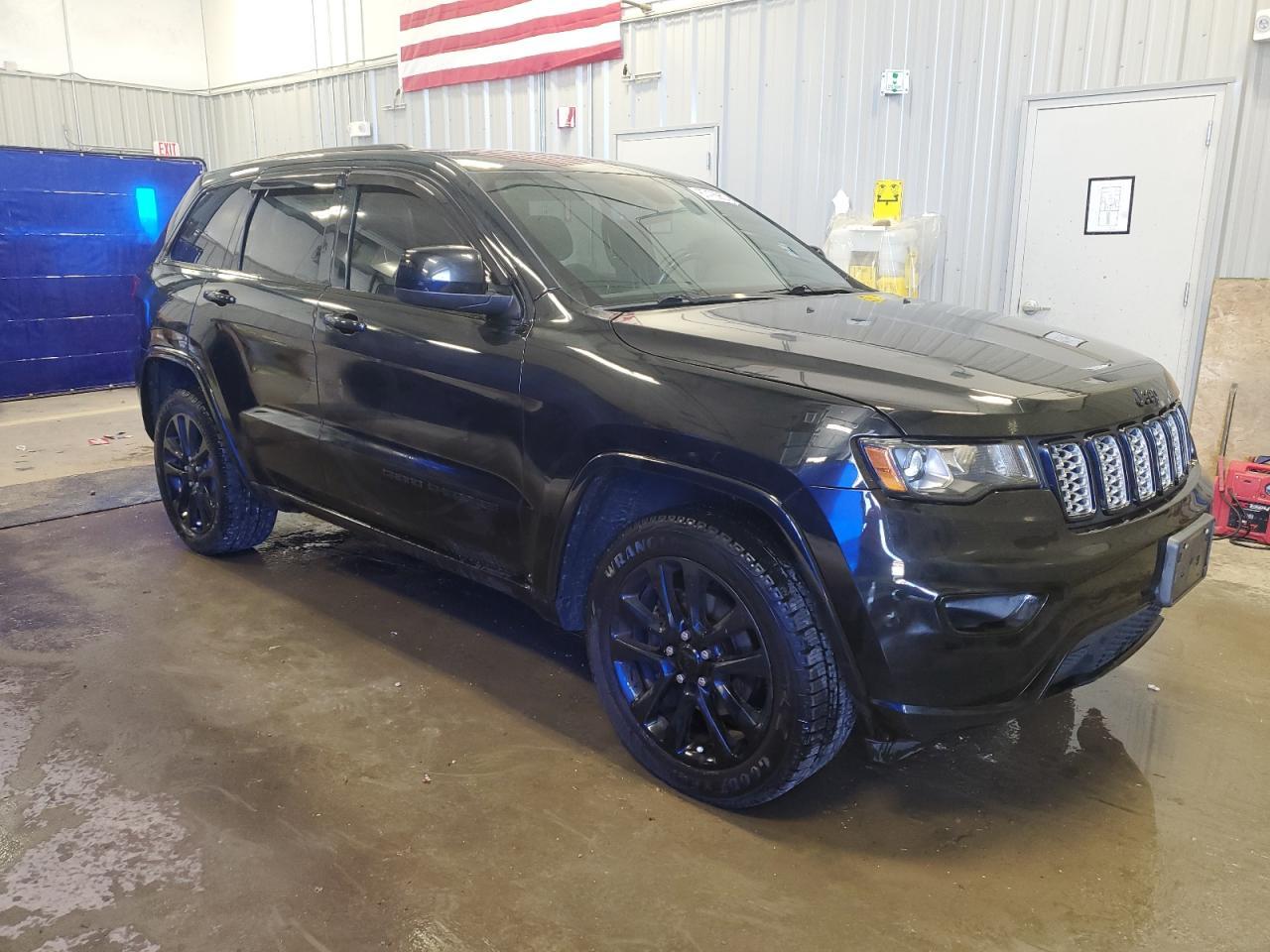 2019 Jeep Grand Cherokee Laredo - Фото 4