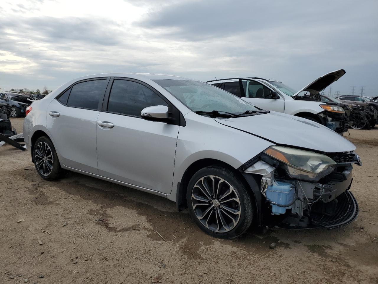 2015 Toyota Corolla L - Фото 4
