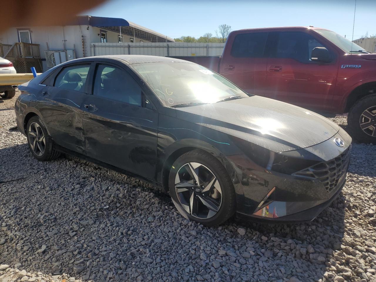 2023 Hyundai Elantra Limited - Фото 4