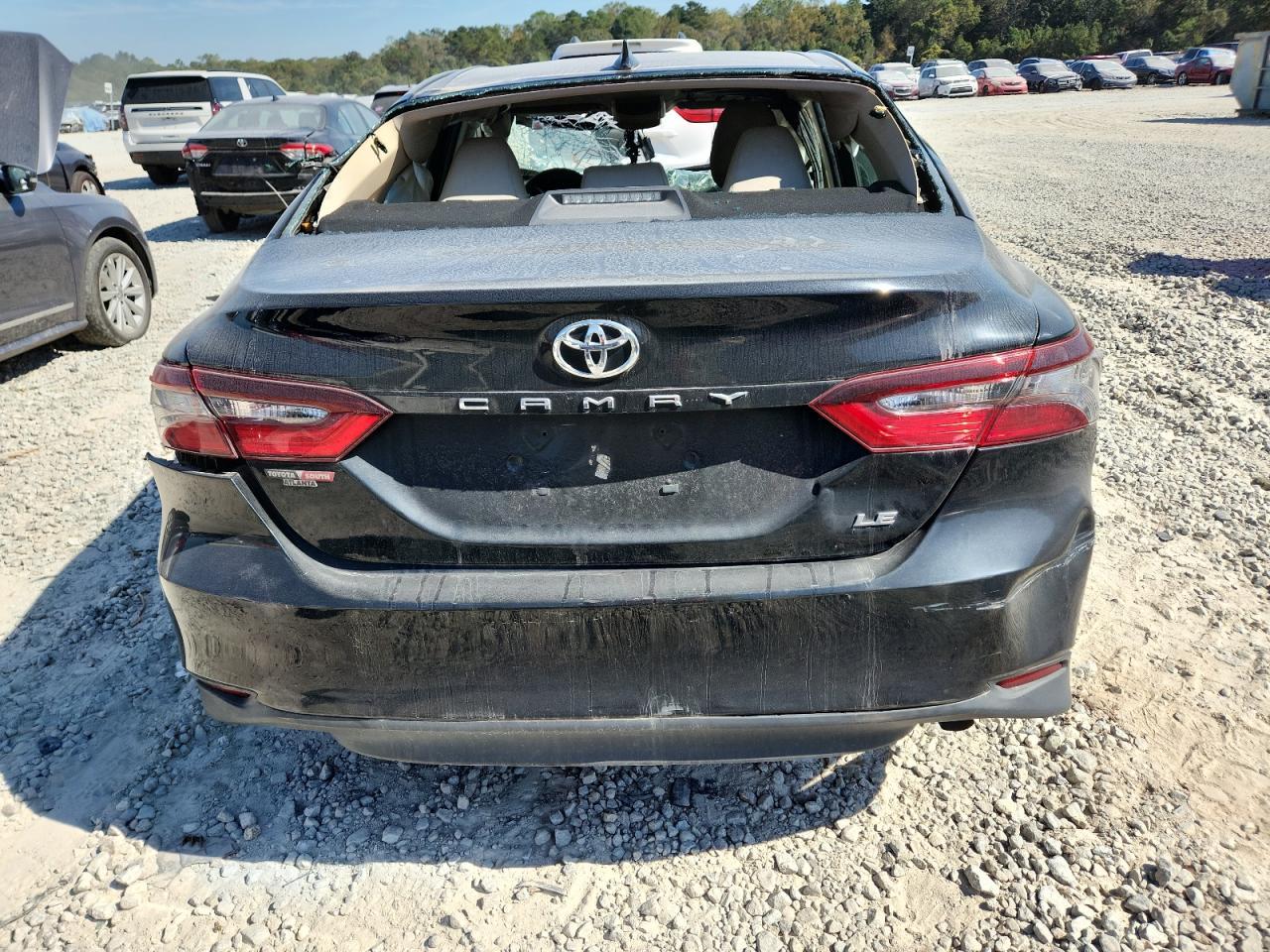 2022 Toyota Camry Le - Фото 6