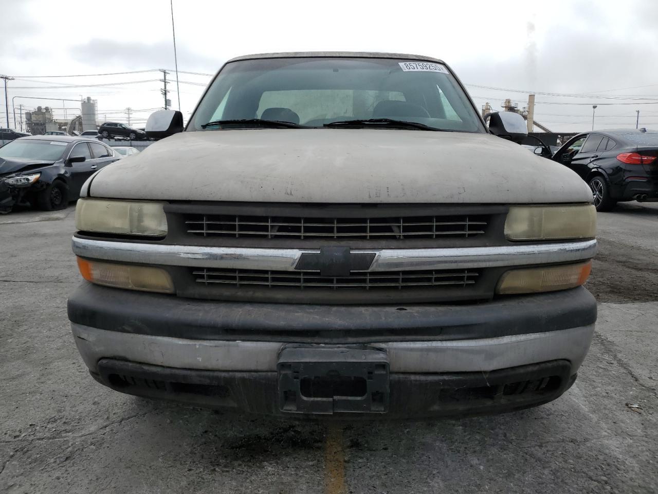 2001 Chevrolet Silverado C1500 - Image 5