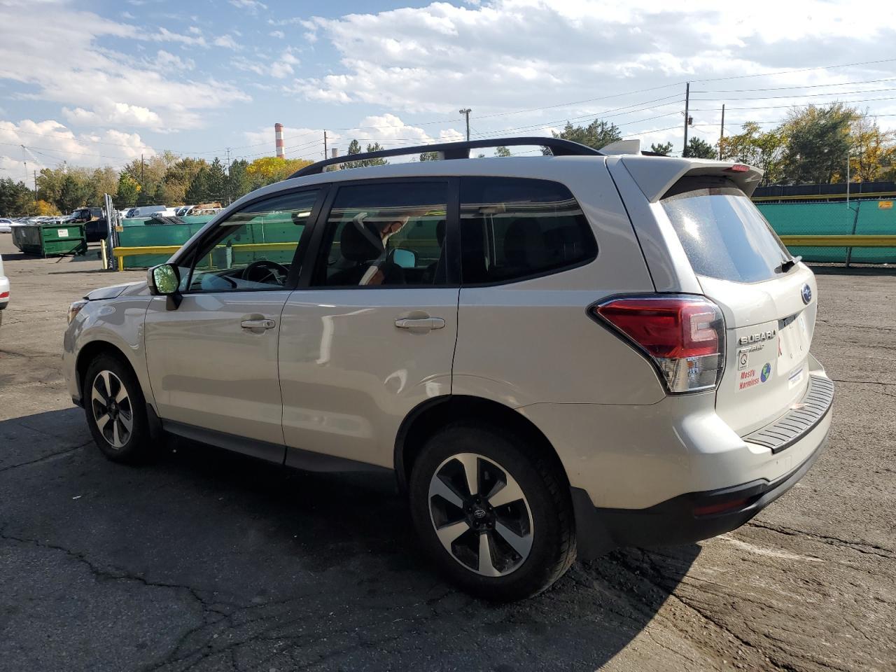 2018 Subaru Forester 2.5I Premium - Фото 2