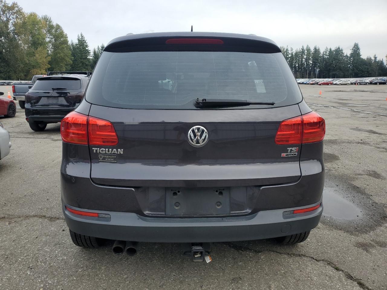 2016 Volkswagen Tiguan S - Image 6