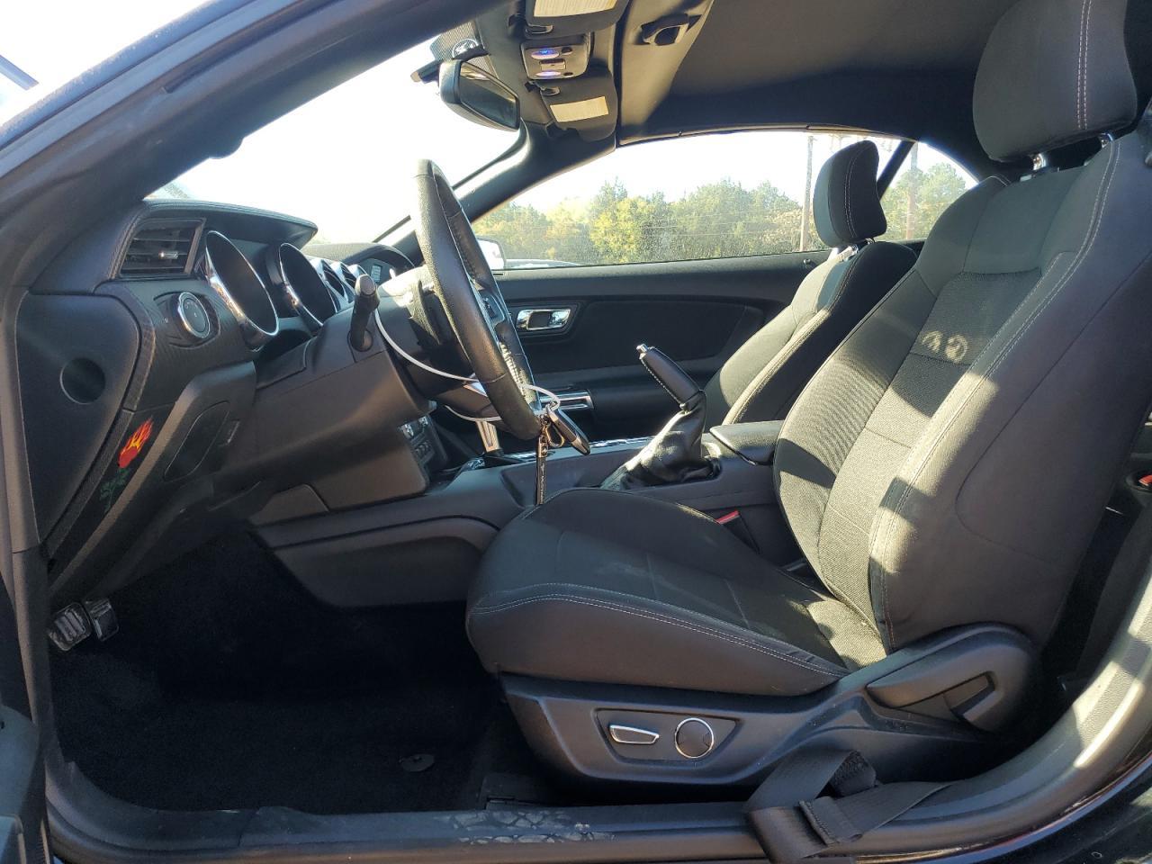 2015 Ford Mustang - Image 7