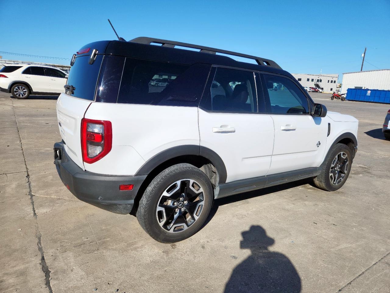2022 Ford Bronco Sport Outer Banks - Image 3