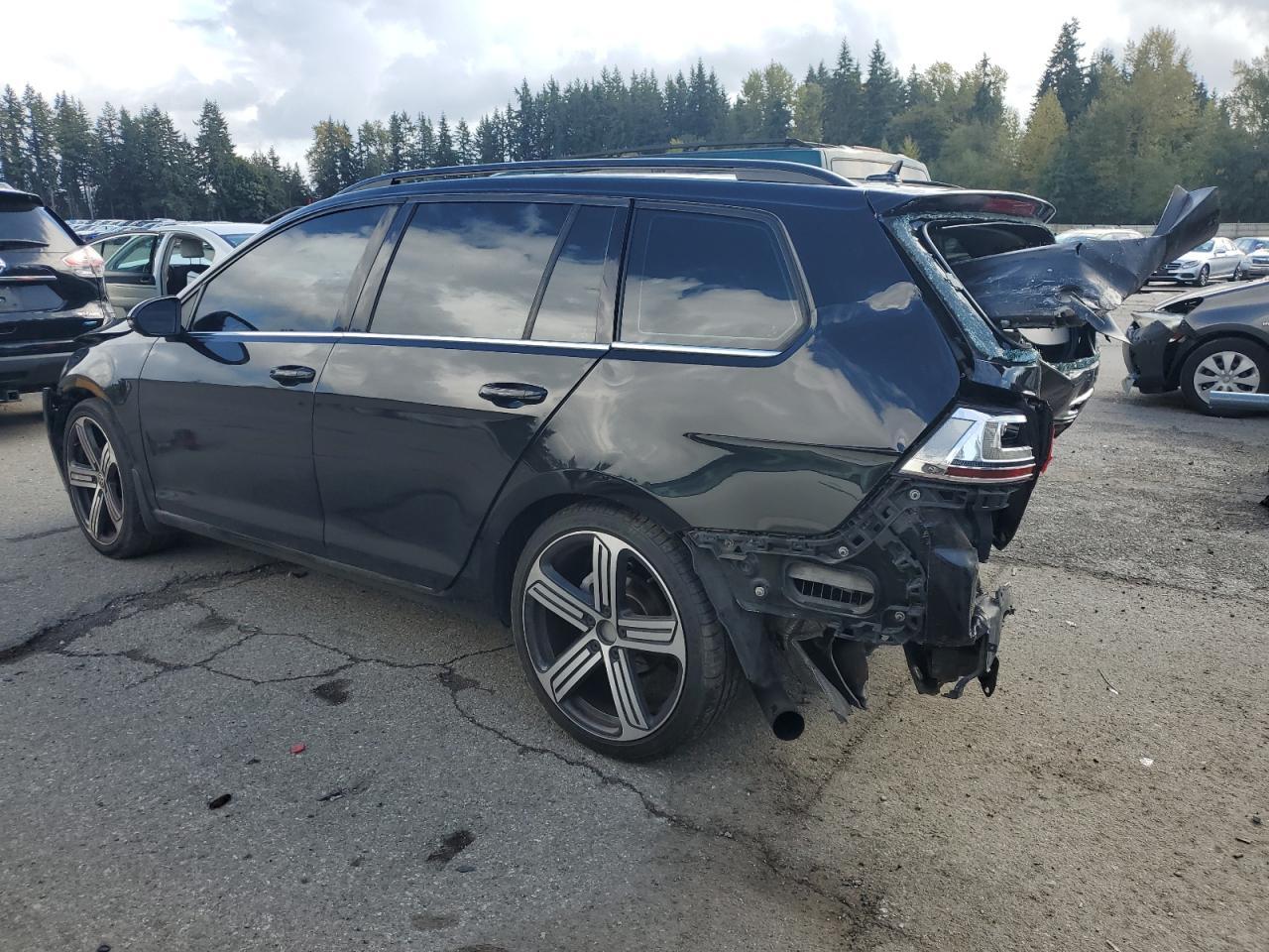 2015 Volkswagen Golf Sportwagen Tdi S - Фото 2